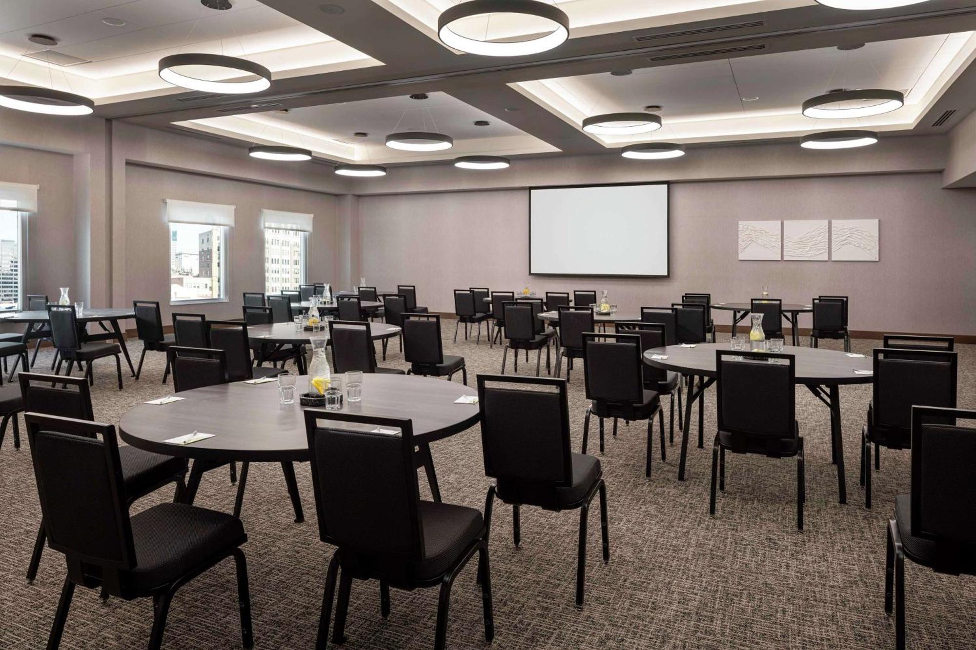 Tru By Hilton Denver Downtown Convention Center Экстерьер фото